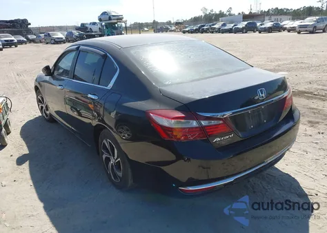 2017 Honda Accord Lx z USA, uszkodzony, nr VIN 1HGCR2F3XHA193703